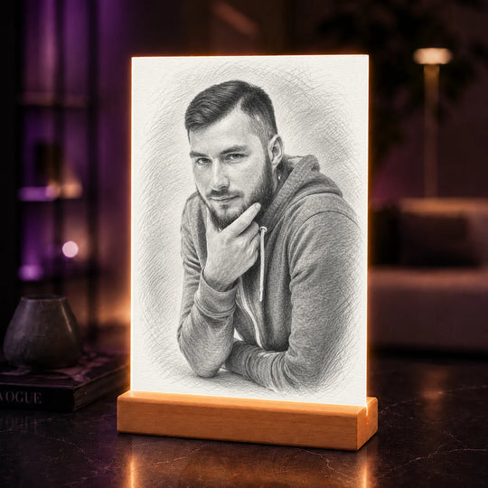 Oryginalny prezent dla niego na urodziny – portret na szkle ze zdjęcia Mężczyzna naszkicowany ołówkiem